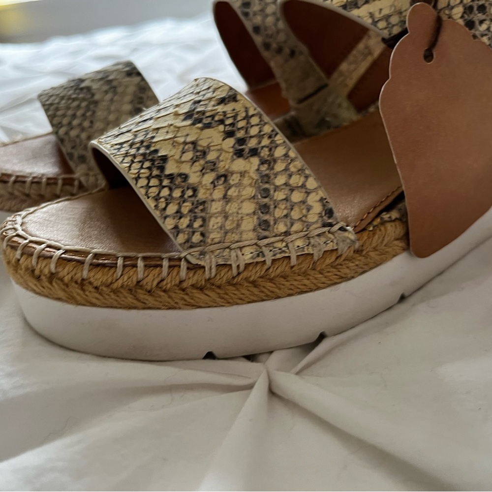 Sarto snake sandals size 8 never worn